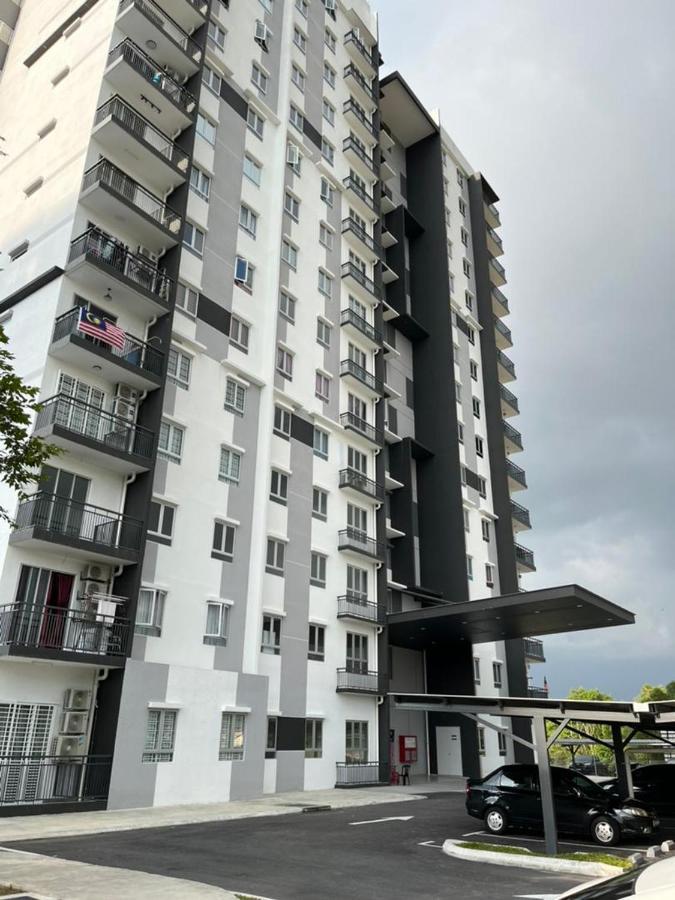 Apartments Perdana Park Bandar Tasik Puteri 万挠 外观 照片